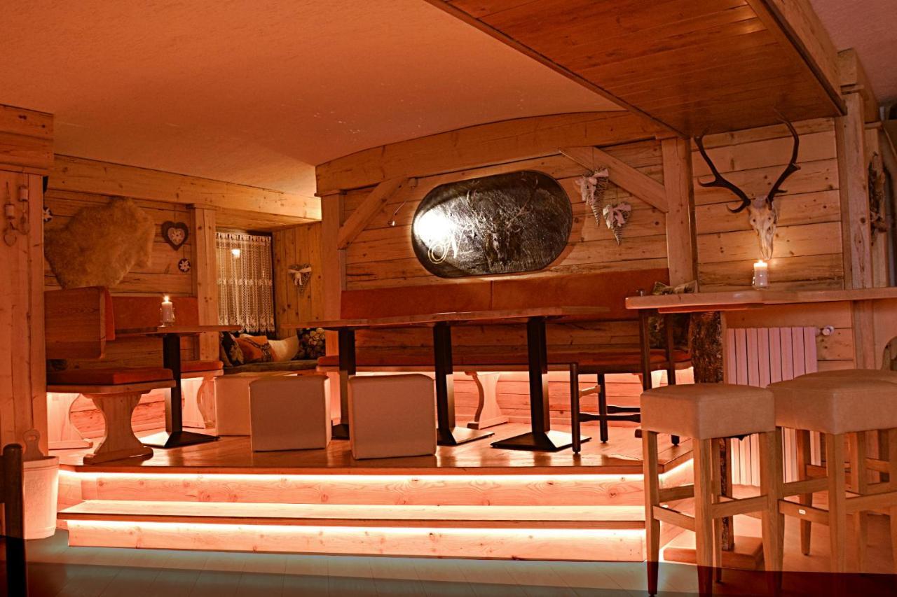 Hotel Moderno Restaurant Serina  Kültér fotó