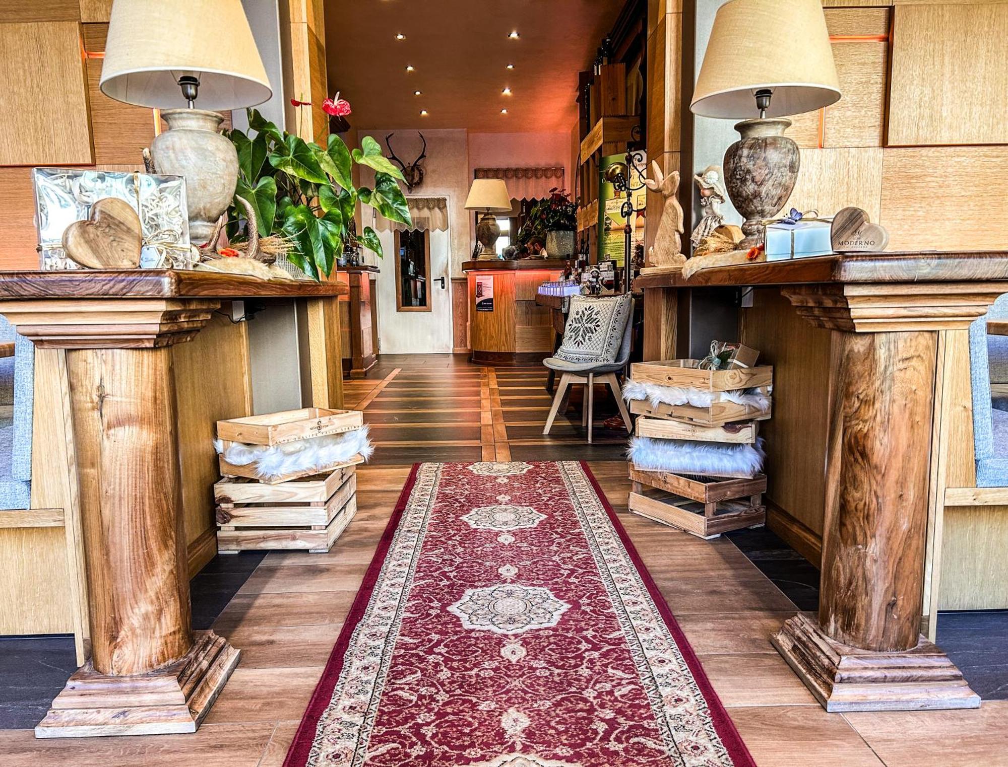 Hotel Moderno Restaurant Serina  Kültér fotó